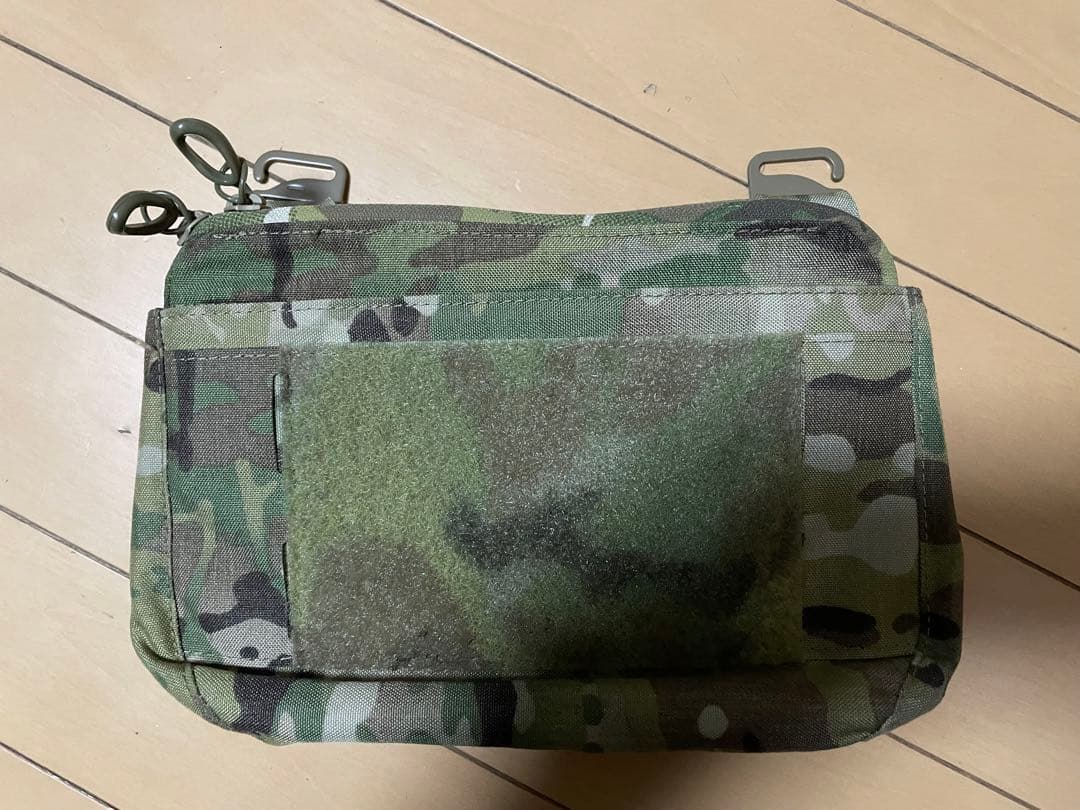 ferro concepts タイプ　フロントフラップ