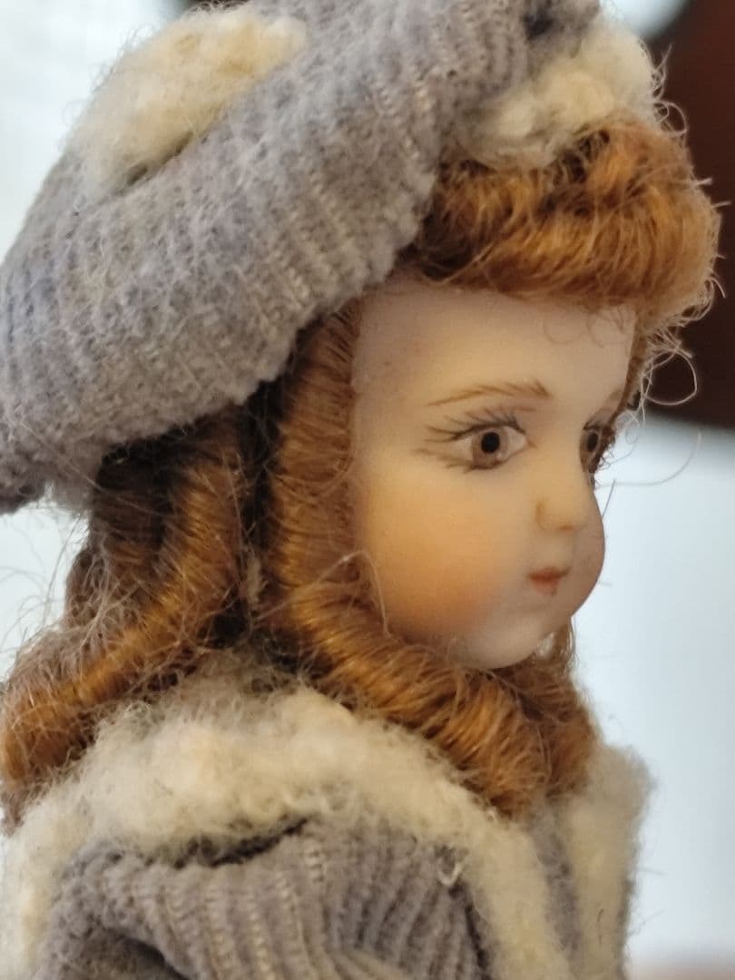 ミニョネット　10センチ程　　ビスクドール　人形