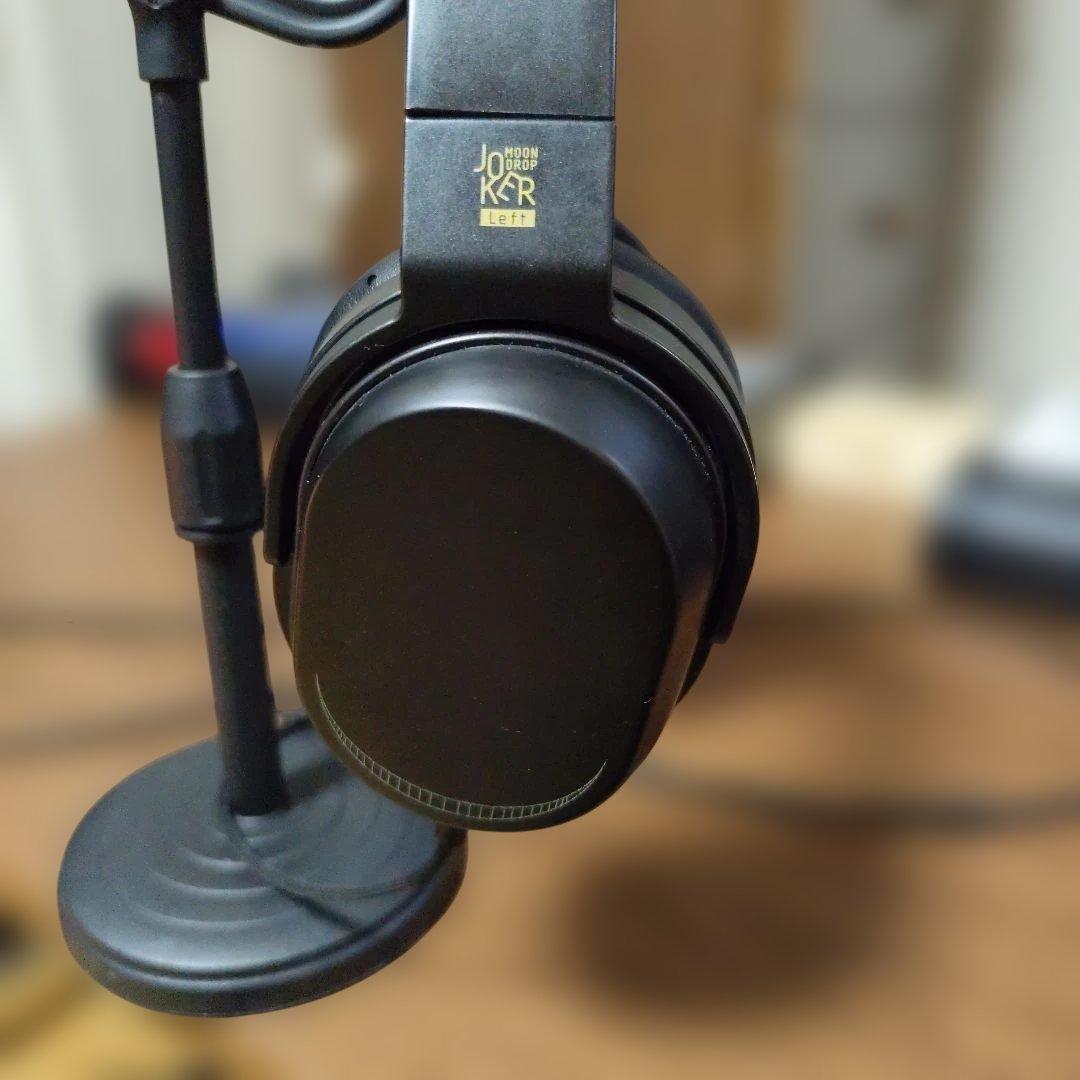 送料込みMOONDROP　JOKER水月雨　有線ヘッドホン　伸縮機能付スタンド付
