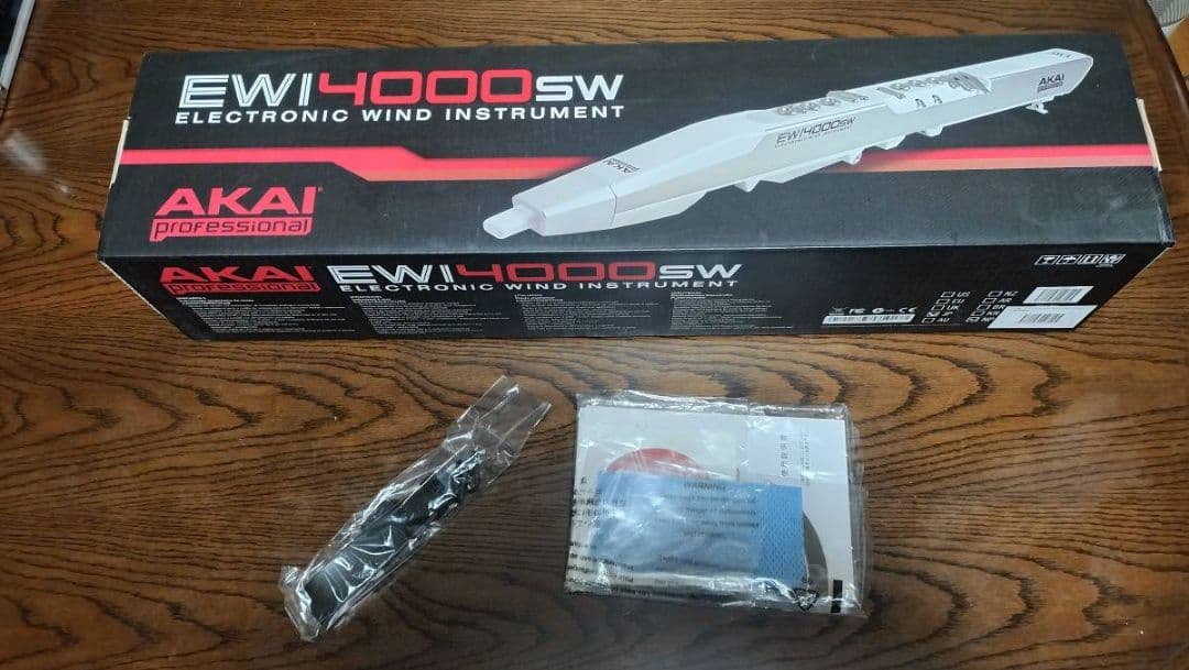 ★値下げしました★AKAI EWI4000sw純正ケース付き美品　おまけ付き