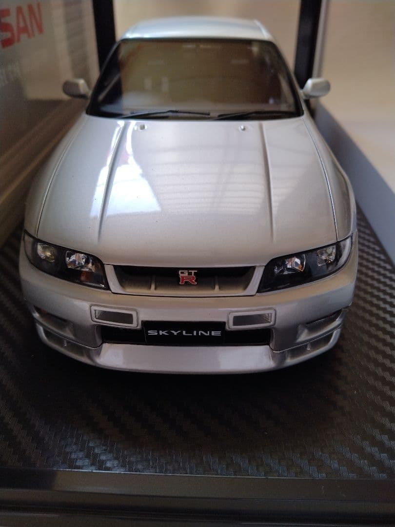 カッキー　1/18 ニッサン スカイライン GT-R BCNR33