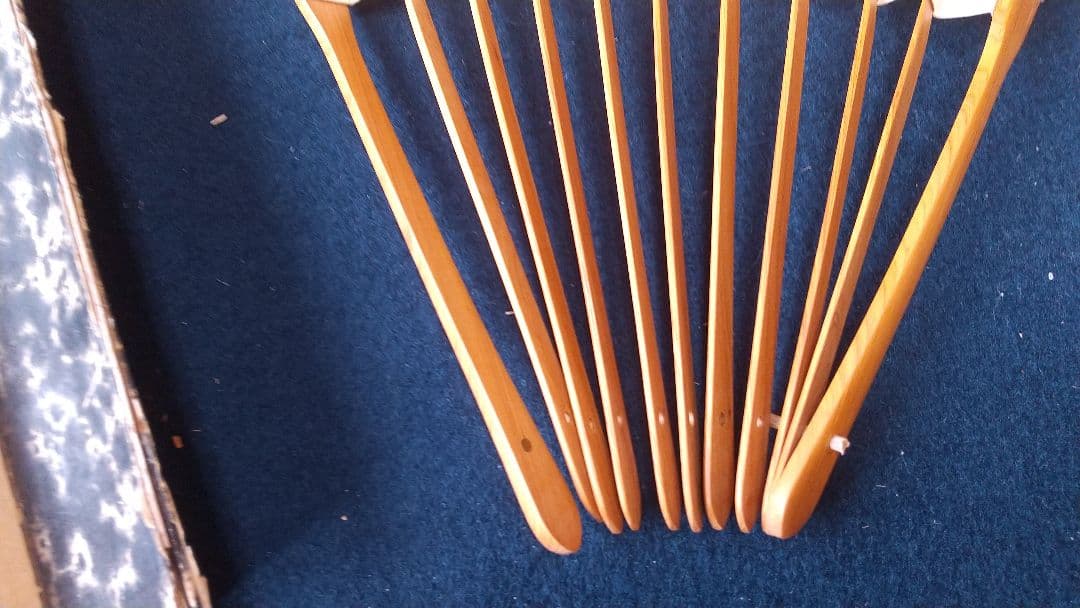 子安刻 竹？骨彫刻 扇子A 要破損 画家不明 舒蓮記監製？ 中国