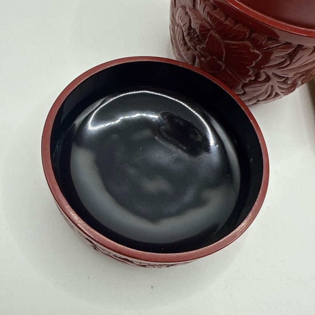 村上堆朱　泉山　牡丹唐草文　棗　赤い漆塗り棗　木箱付　未使用　保管品