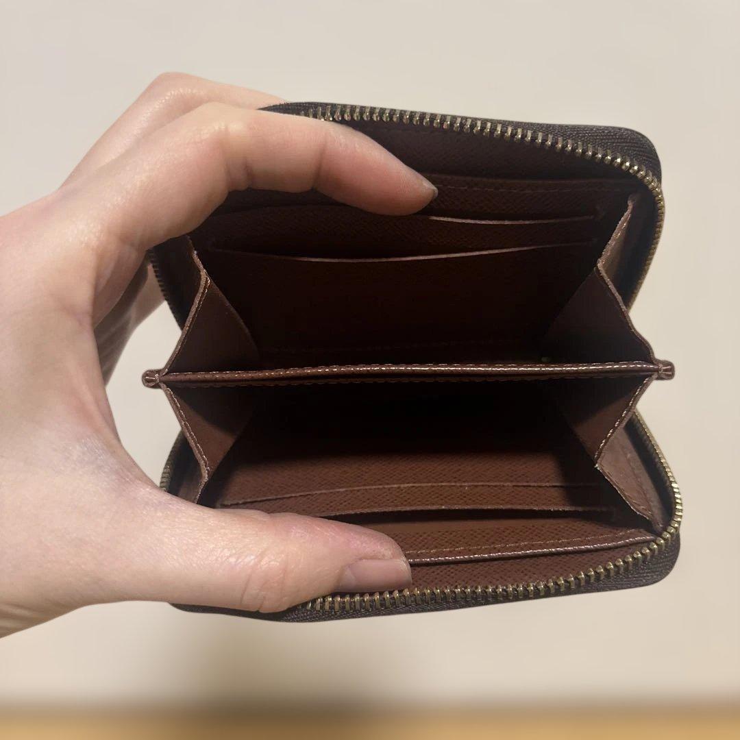 LOUIS VUITTON モノグラム ジッピーパスケース