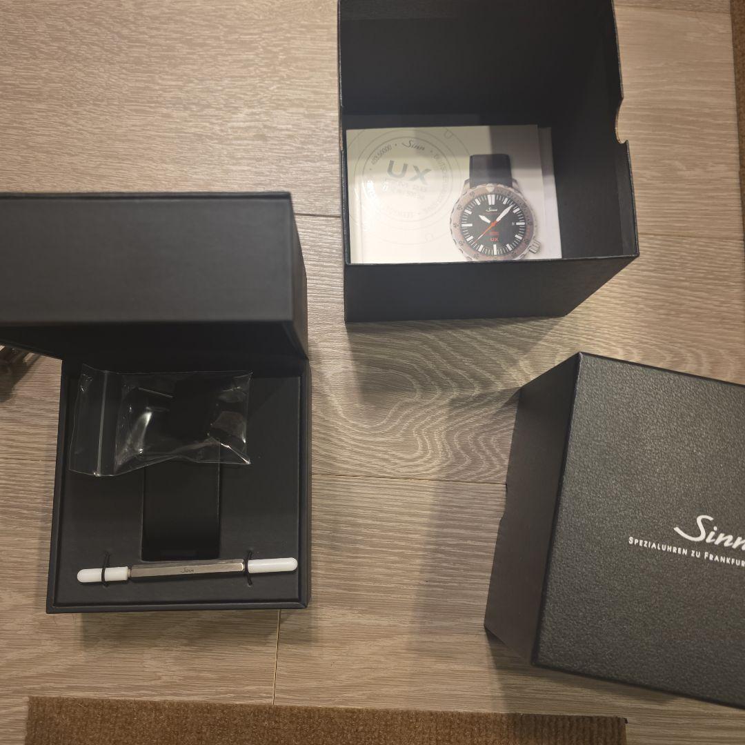 SINNドイツ自動巻き 腕時計 黒 シリコンバンド