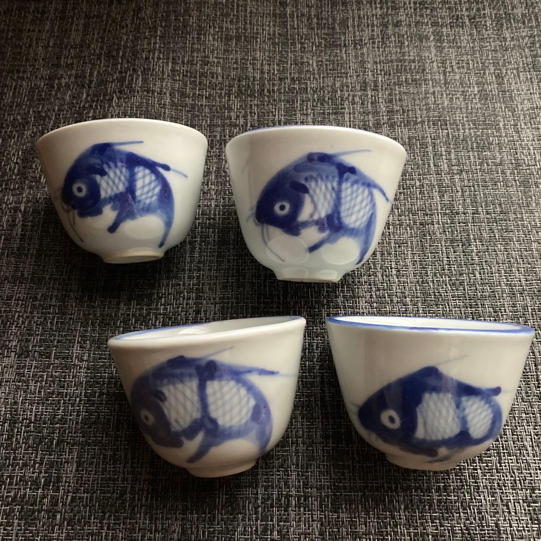 骨董　煎茶碗　手描き染付　茶器　鯉柄　湯のみ　4客セット