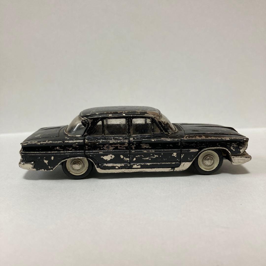 古いミニカー ボンネット開閉