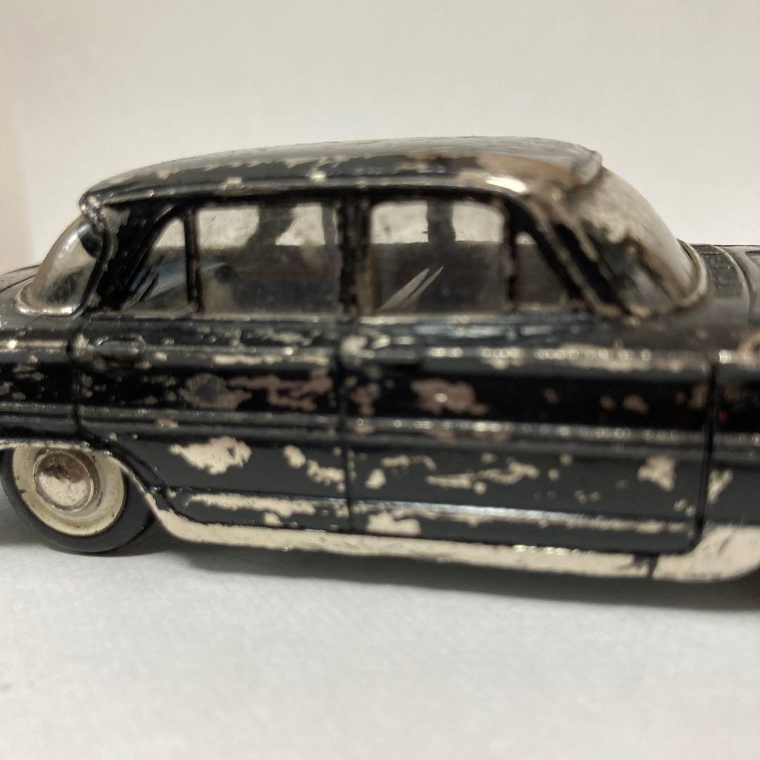 古いミニカー ボンネット開閉