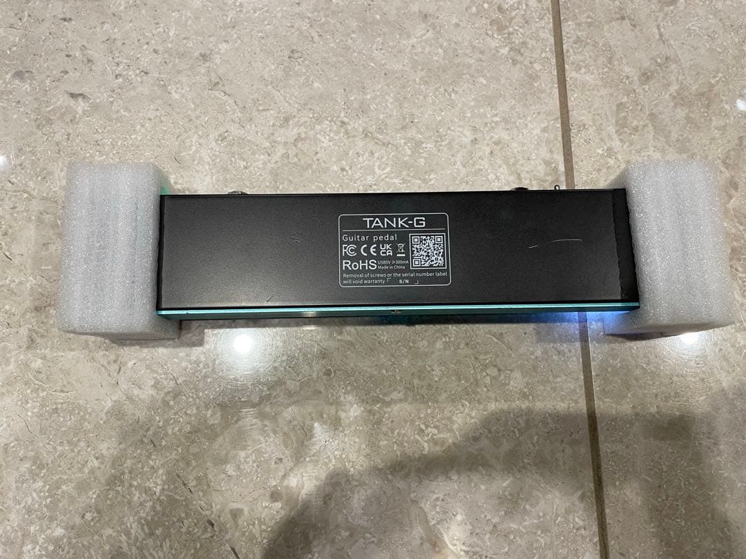 【新品同様】M-VAVE TANK-G バッテリー内蔵マルチエフェクター