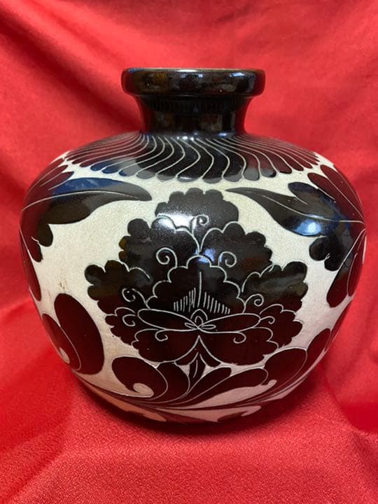 壺　かなり古い　珍品　陶芸品