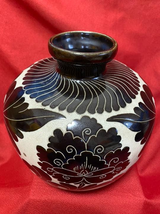 壺　かなり古い　珍品　陶芸品