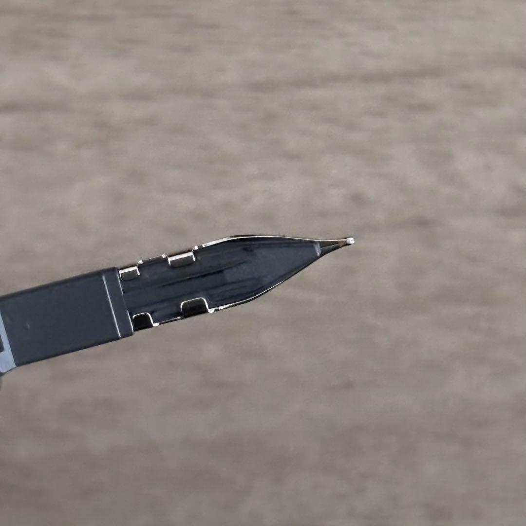 【美品】パイロットキャップレスデシモ群来Fニブ万年筆