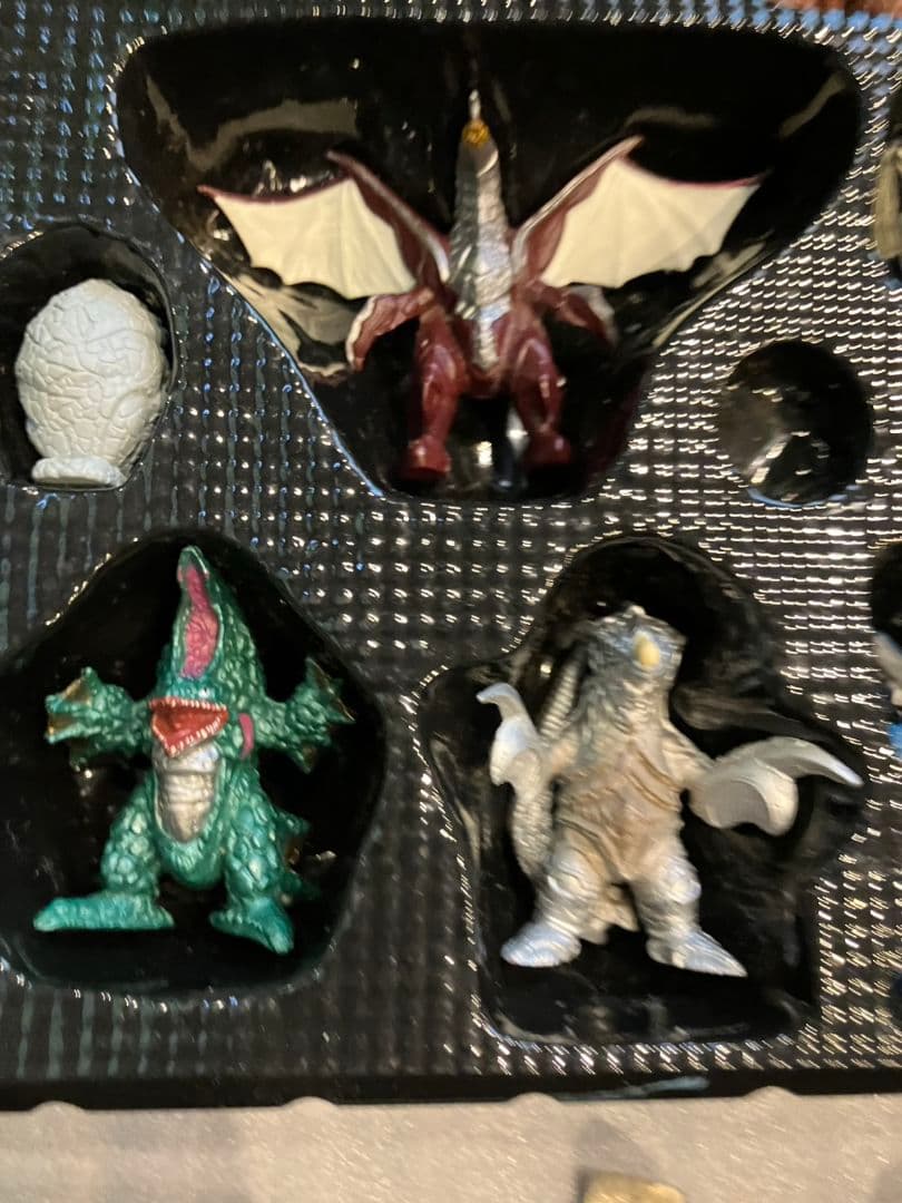 【ウルトラマン　ティガ・ウルトラ　モンスター超全集】3点セット　レア　欠品あり