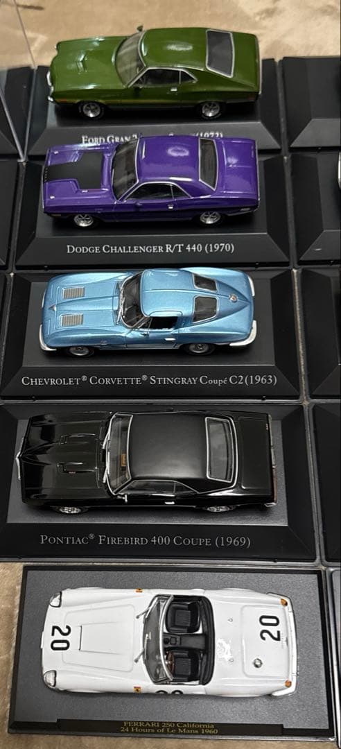 デアゴスティーニ アメリカンカーコレクション　16＋2台