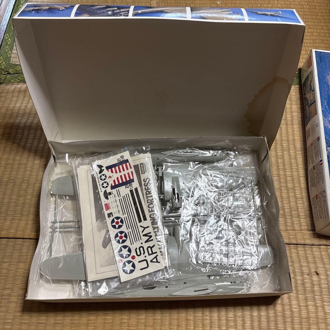 アカデミー米軍爆撃機B-17 3機 B-24 3機 プラモデル 1/72