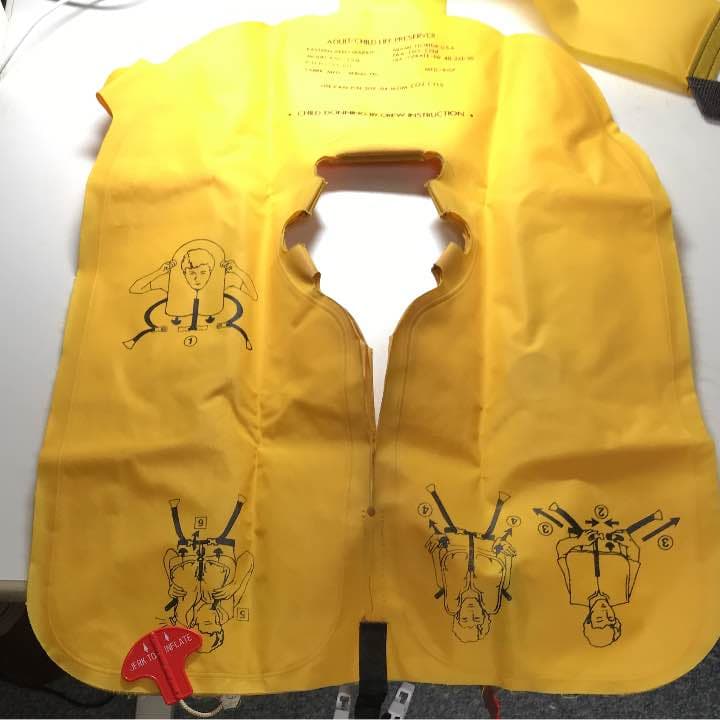 【非売品】飛行機B737で使用されていたライフベスト(DEMO用)