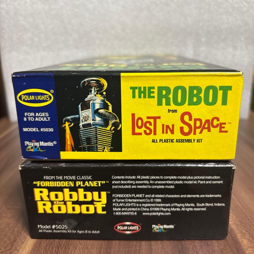 ロスト・イン・スペースロボット＆ロビー・ザ・ロボット　プラモデル　２点セット