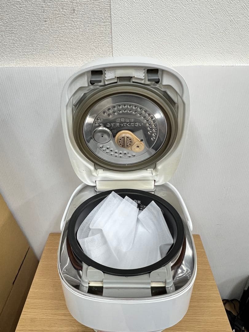 TOSHIBA 圧力IHジャー炊飯器 RC-10VQK 1.0L 2017年製