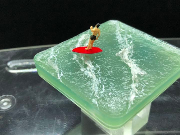 手のひらの波　ジオラマ