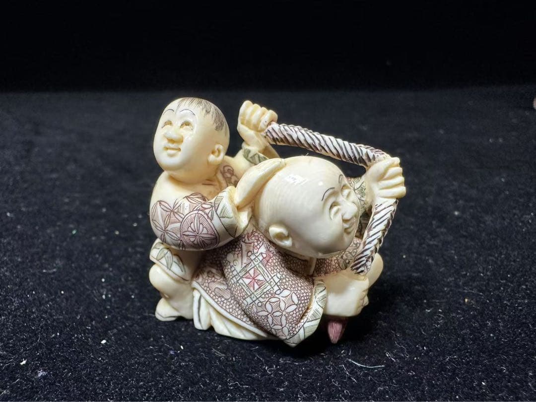 根付　置物　アンティーク　天然素材　彫刻 古美術品　細密細工　骨董コレクション