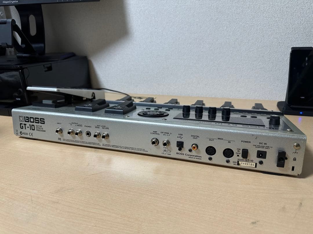 BOSS GT-10 ギターエフェクター