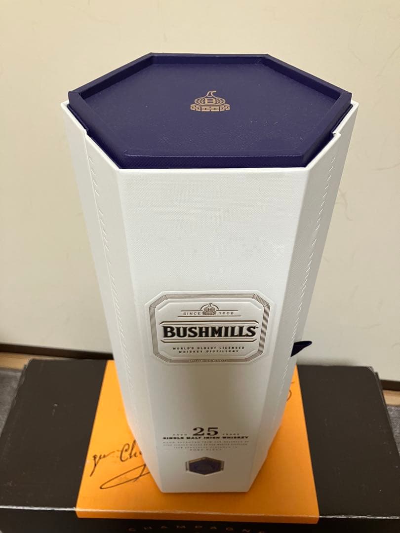 メーカー正規品ブッシュミルズ25年BUSHMILLS シングルモルトウイスキー