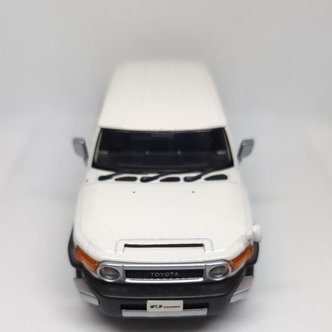 TOYOTA　FJ　CRUISER　カラーサンプルミニカー