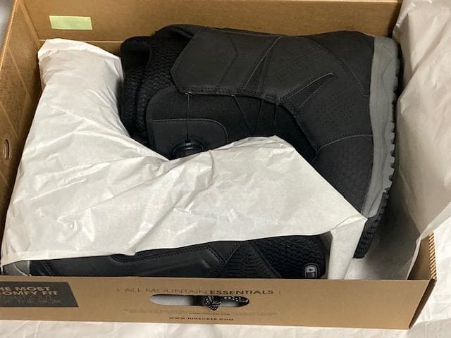 定価￥52800 25 ナイデッカー ALTAI アルタイ Black 28cm