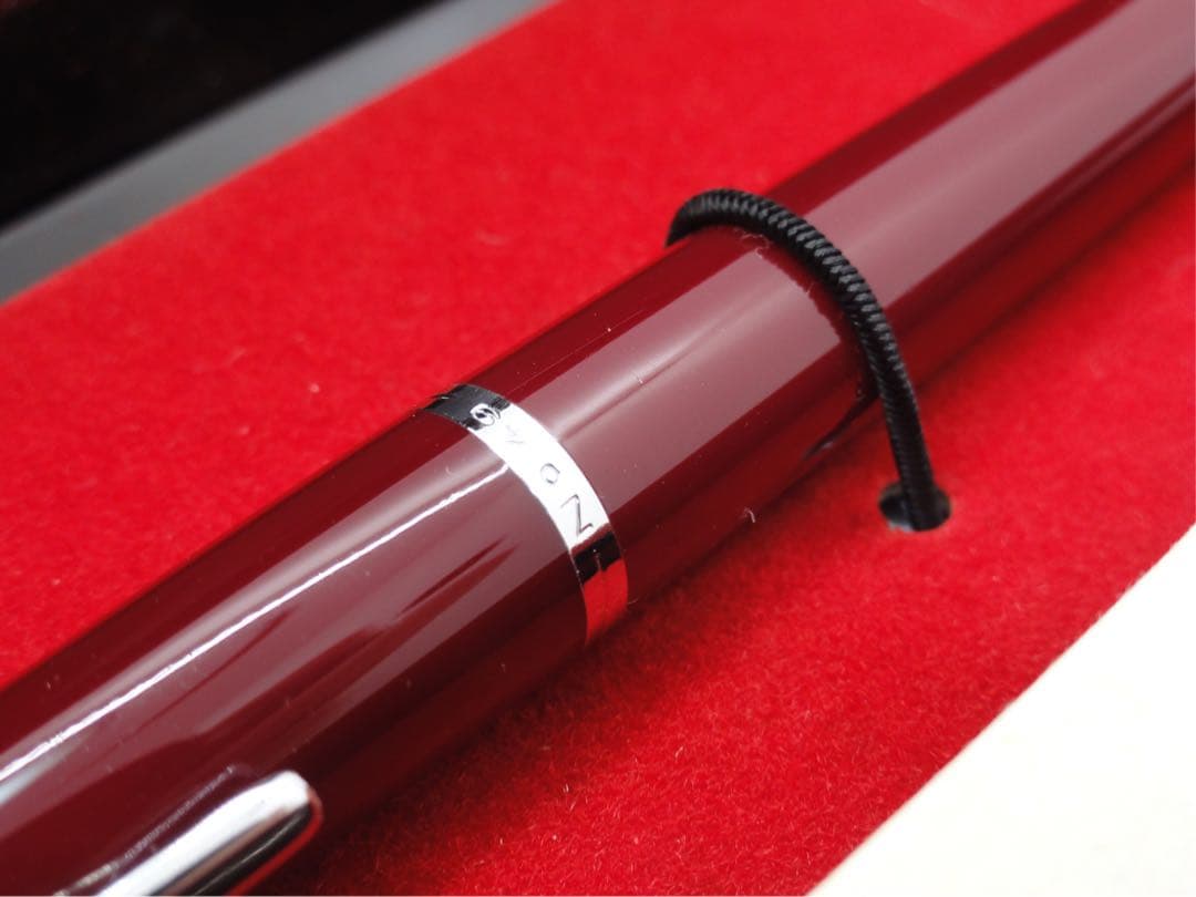 ★稀少！入手難易度の非常に高い高価な珍品ボルドーカラー軸No49★モンブラン社製