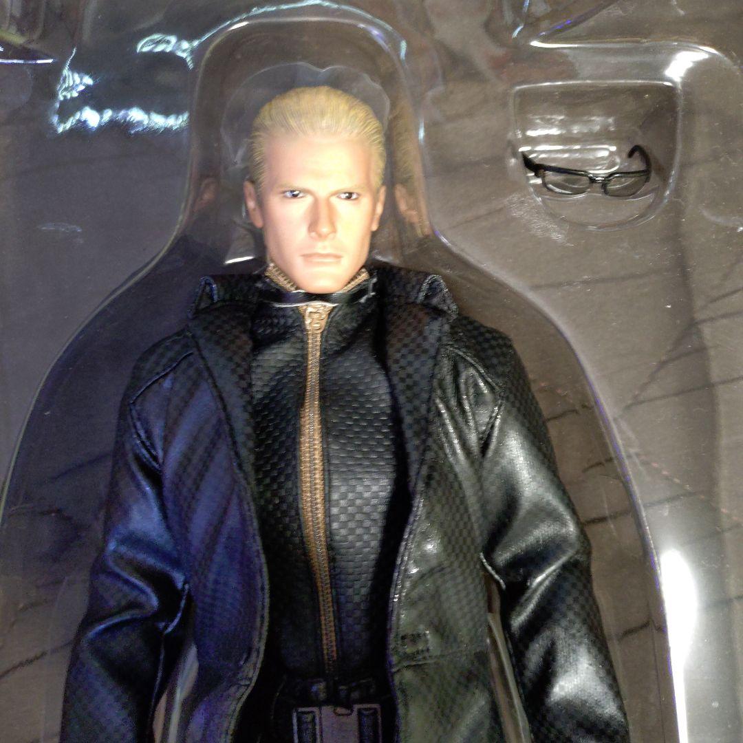 ホットトイズ バイオハザード5 アルバート・ウェスカー MIDNIGHT版