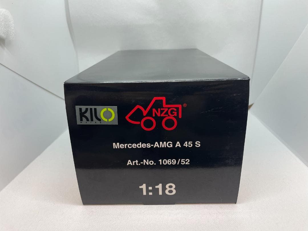 301-023 KILOworks 1/18 メルセデスベンツ AMG A45S