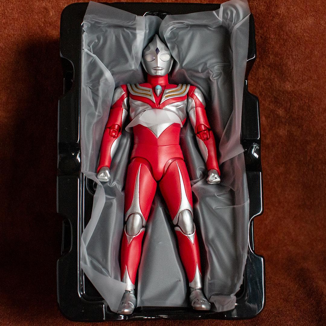 S.H. フィギュアーツ　真骨彫製法 　ウルトラマンティガ パワータイプ