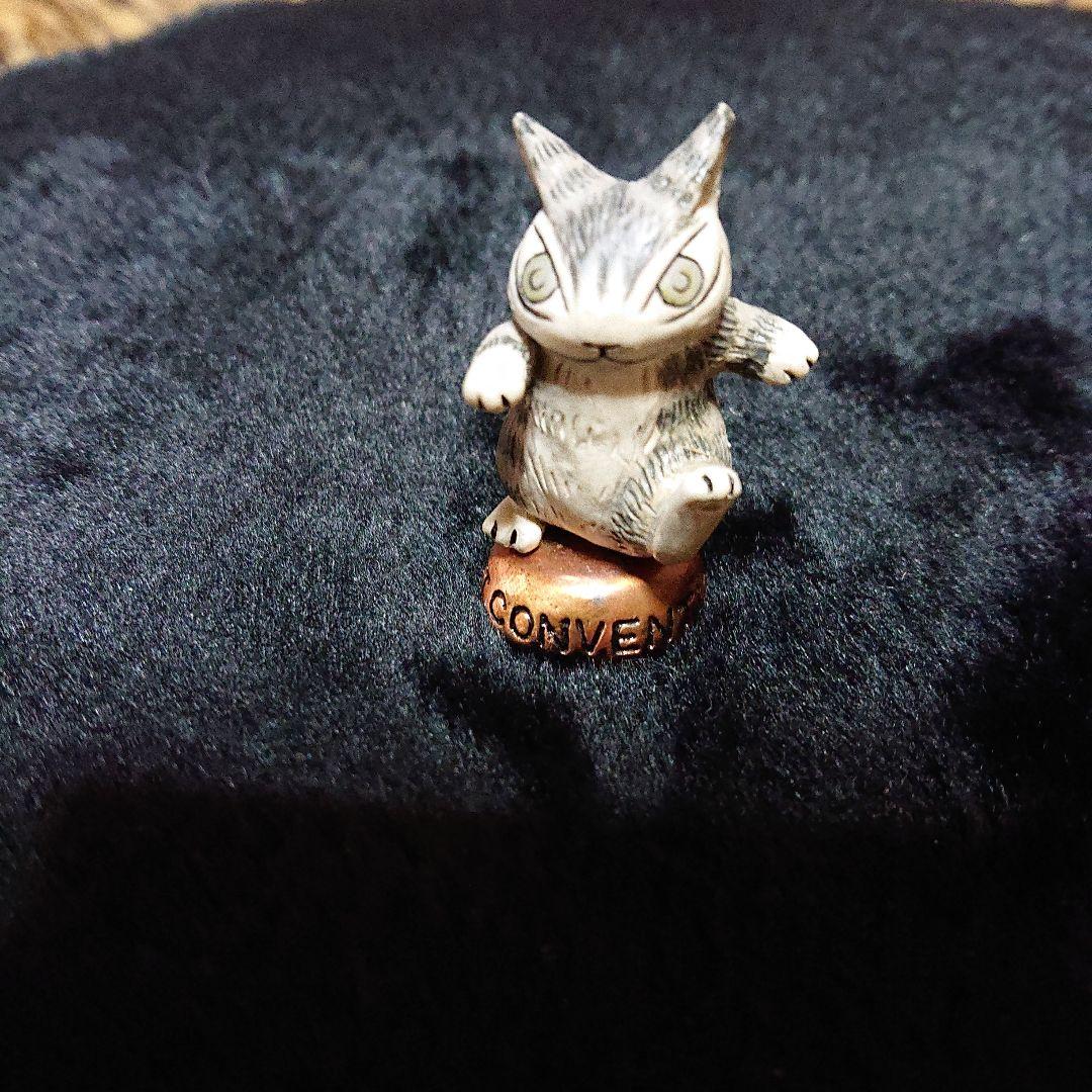 陶器製猫フィギュア わちふぃーるど