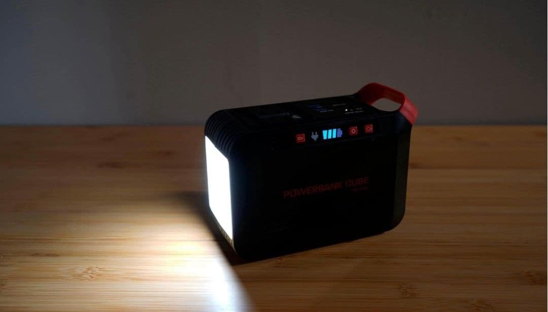 ①未使用　INBES HBP-80S21W ポータブル電源　ソーラーパネル付