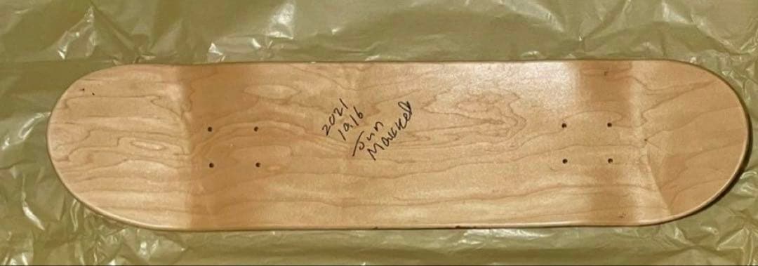 牧田純　原画　スケートボードにアクリル　砂漠で待ってる