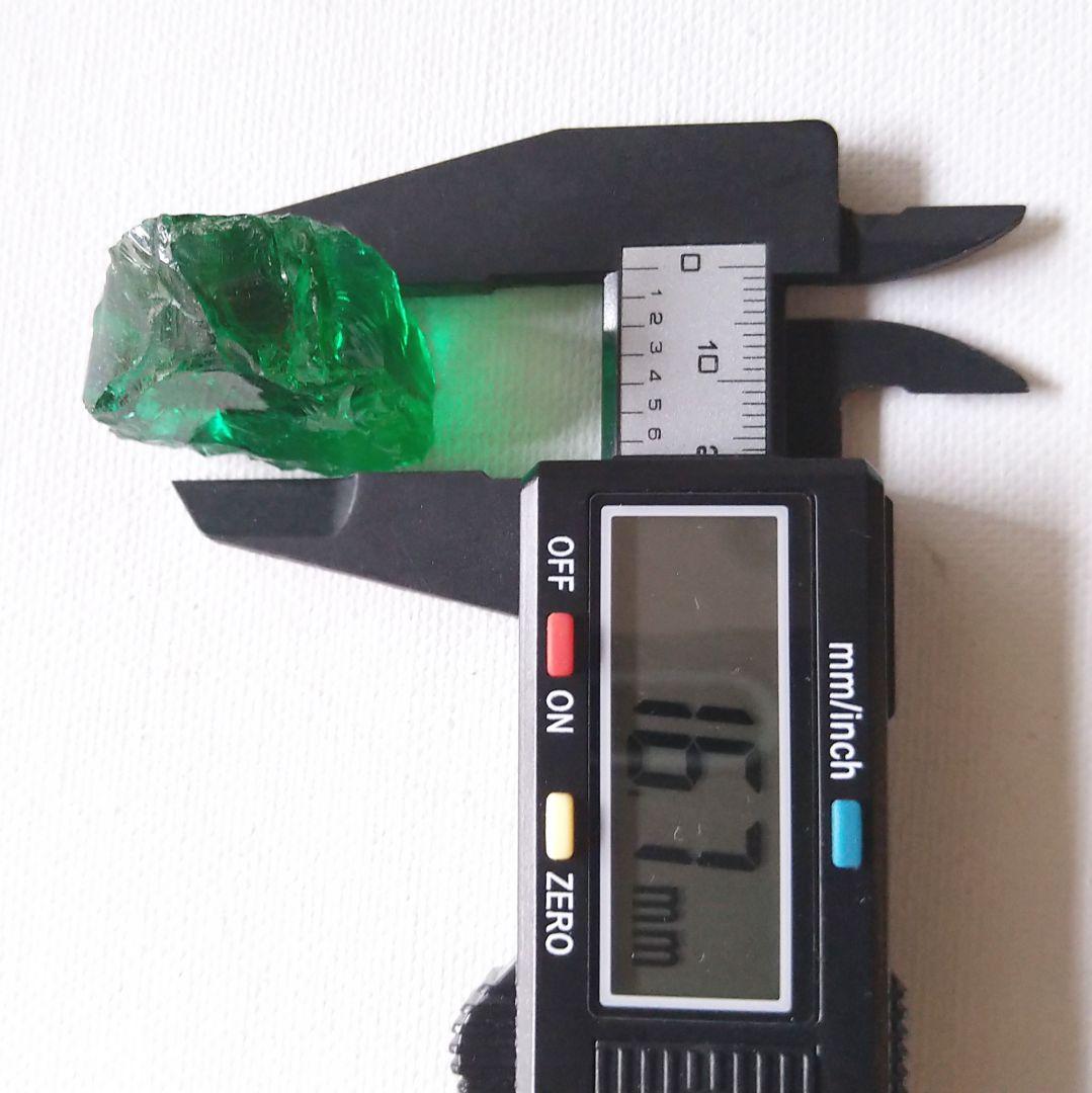 アンダラクリスタル　エメラルドグリーン