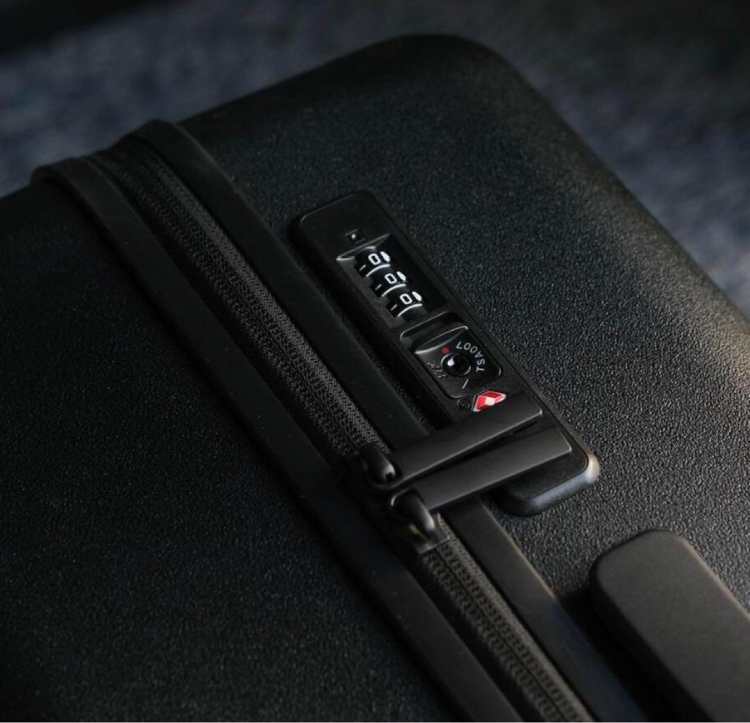 aucentic スーツケース キャスターストッパーキャリー シンプルブラック