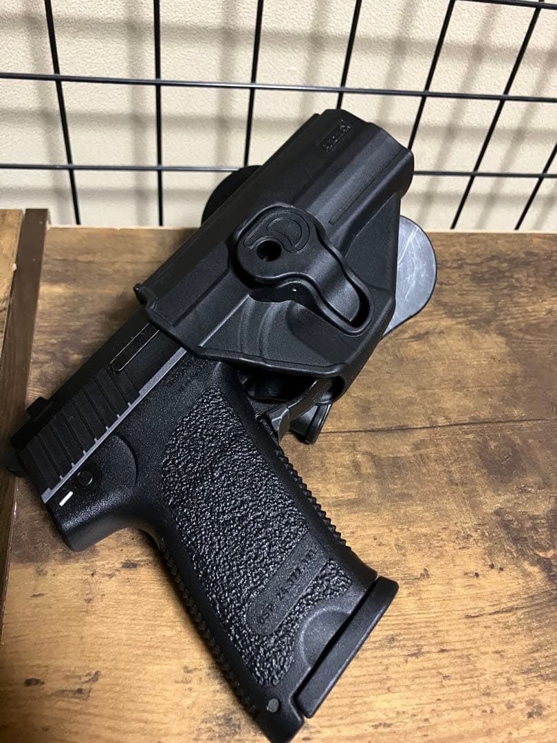 東京マルイ　USP ガスブローバックハンドガン