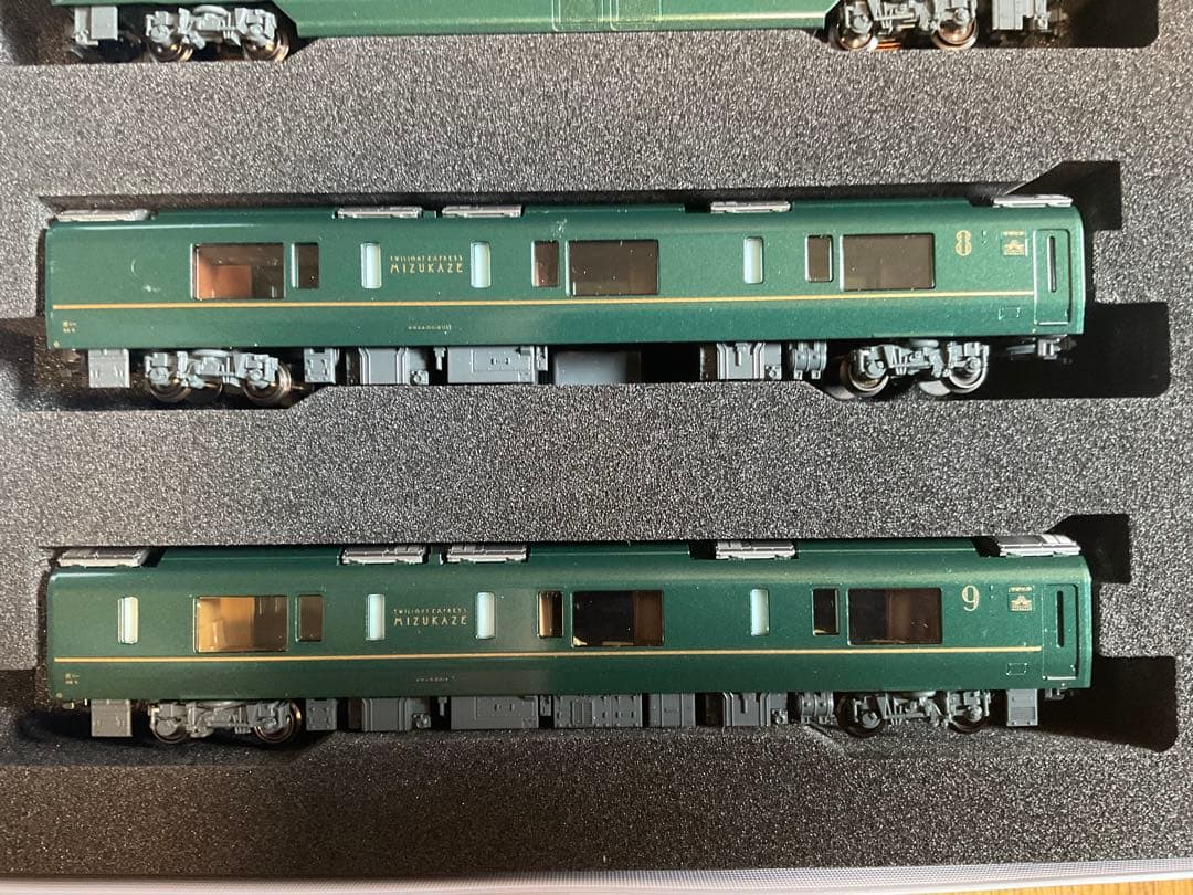 KATO 87系「トワイライトエキスプレス瑞風 10両 瑞風バッチ付