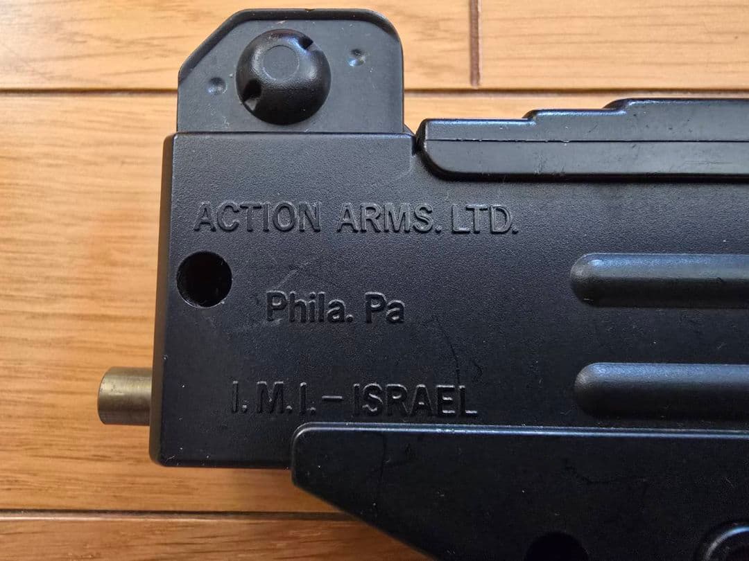 マルゼン製　UZIフルオートピストル