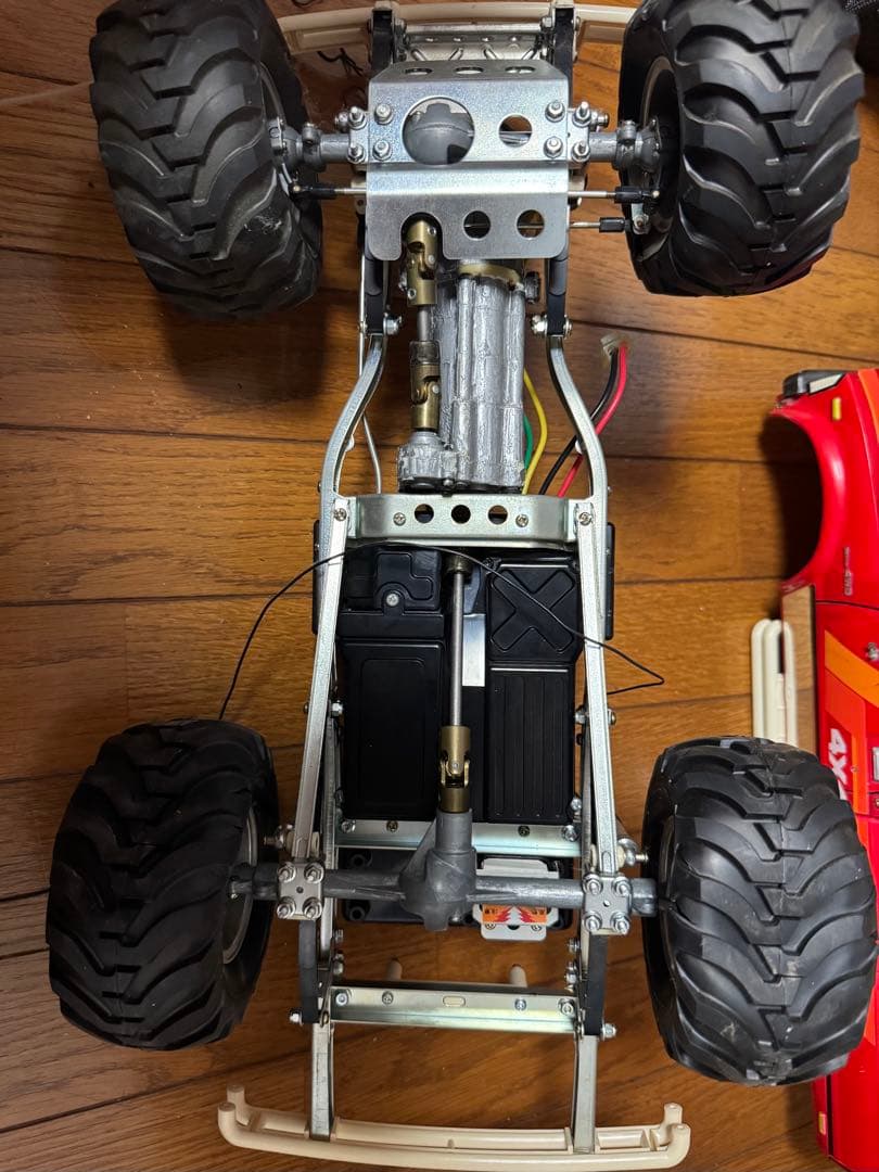 ル*ズ様 タミヤ トヨタハイラックス　RCカー　バッテリーなし動作未検証ジャンク