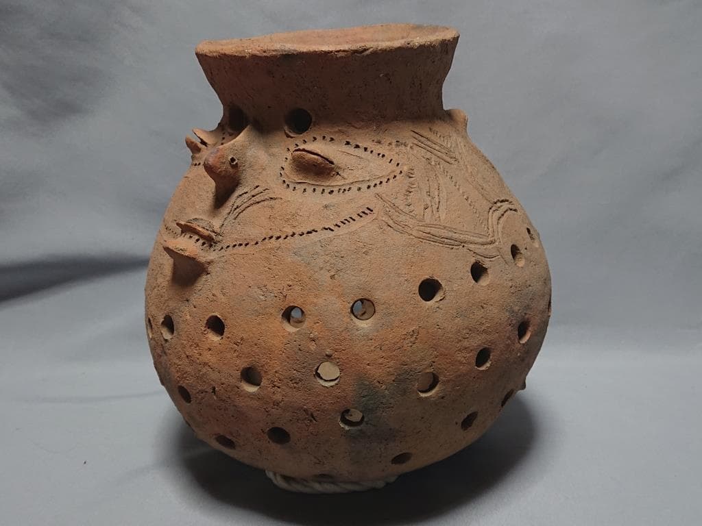 コレクター収集品　パプアニューギニア　人面素焼きの土器　燻製用