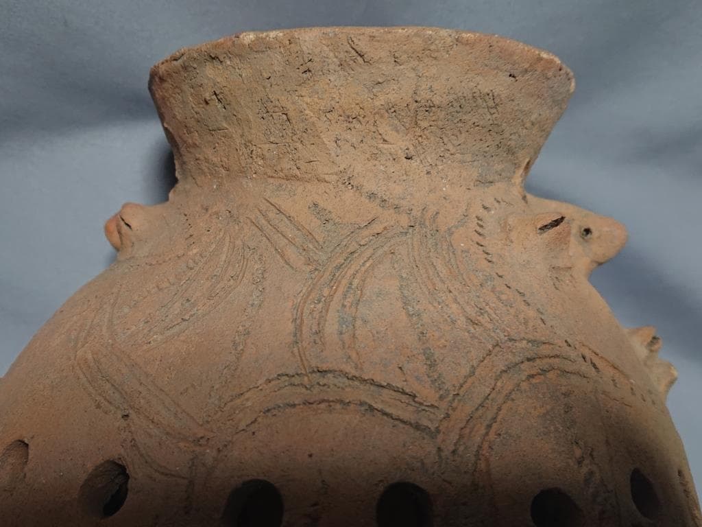 コレクター収集品　パプアニューギニア　人面素焼きの土器　燻製用