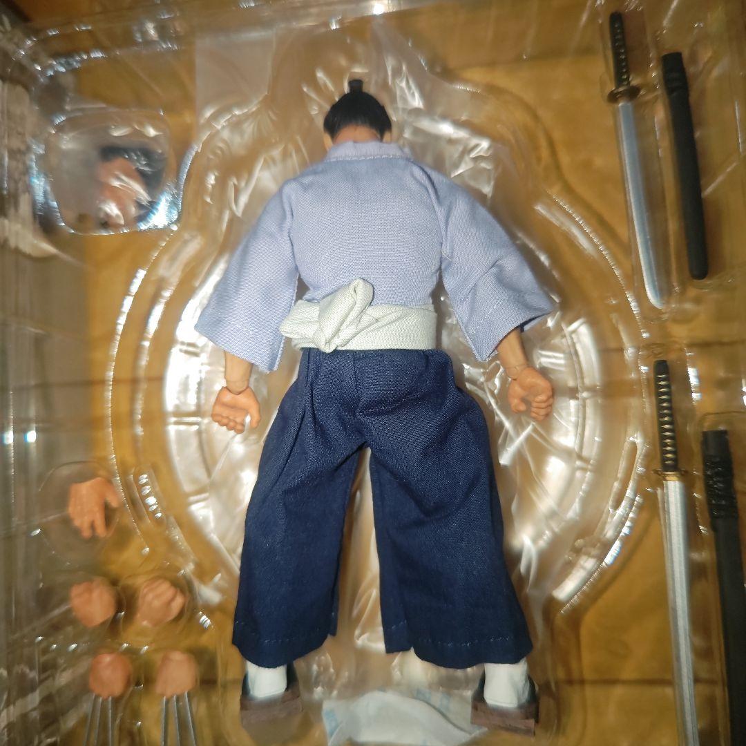 mezc one:12collective ローニン・ウルヴァリン