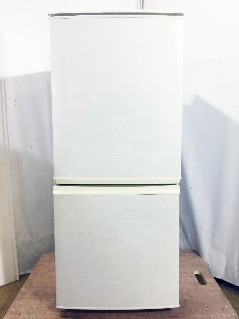 本州建物前　◆中古★SHARP 137L 冷蔵庫【SJ-14W-W】