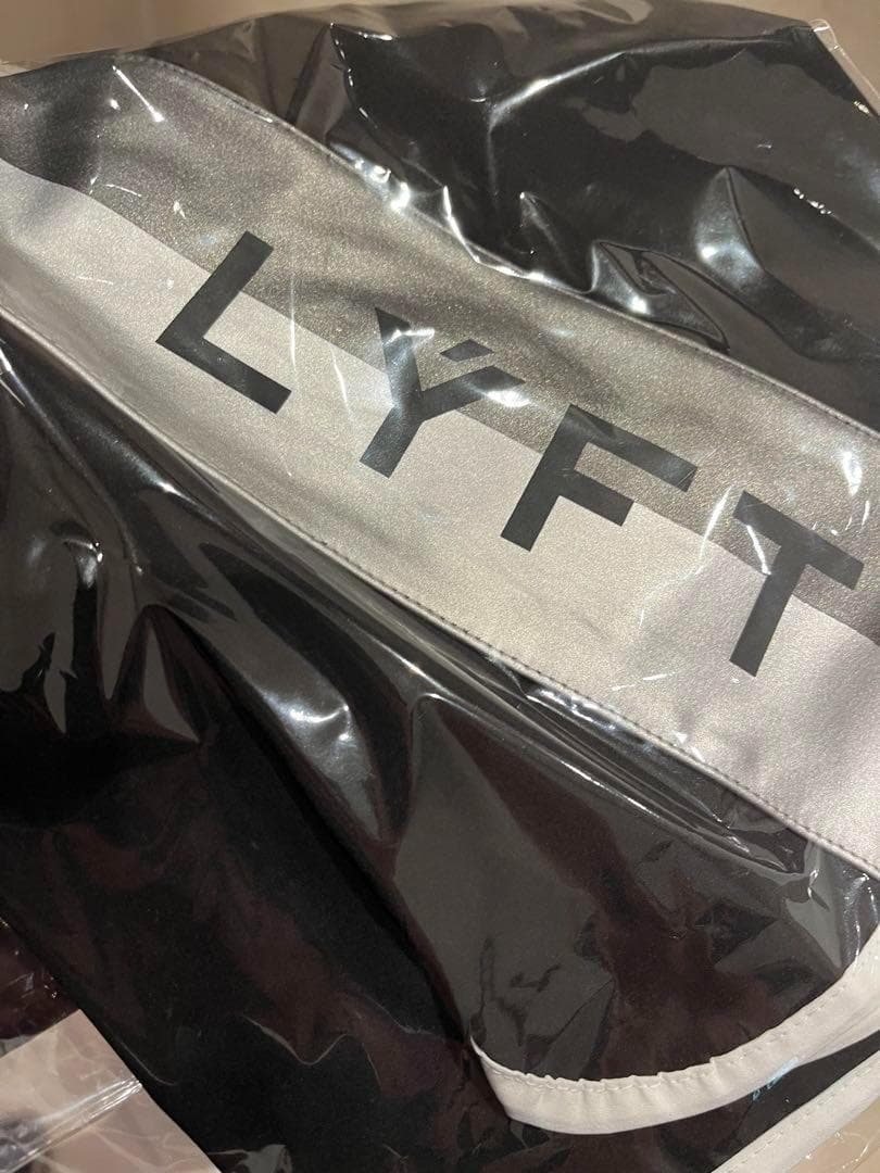 新品 LYFT リフト ボードショーツ　フィジーク トレーニングステージショーツ