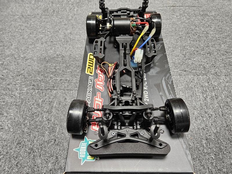 ヨコモ　スープラ　ホワイト　ドリフトパッケージ 2WD 組立済みフルセット
