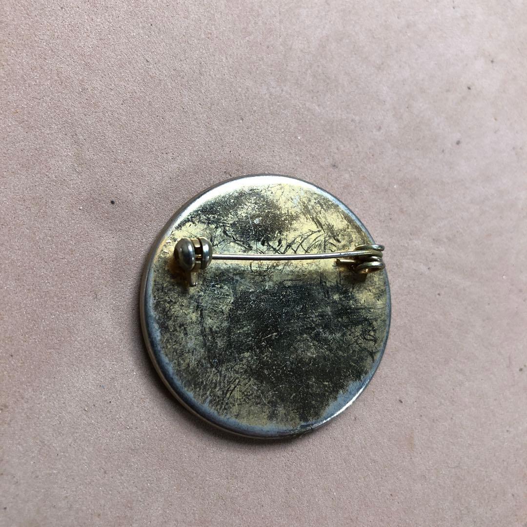 希少★BRYAN ADAMS ピンバッジ　1985