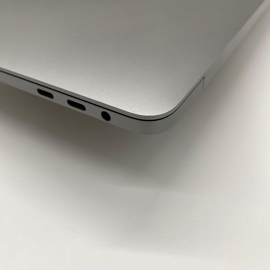 MacBook Pro 2017 13インチ　美品　完動品