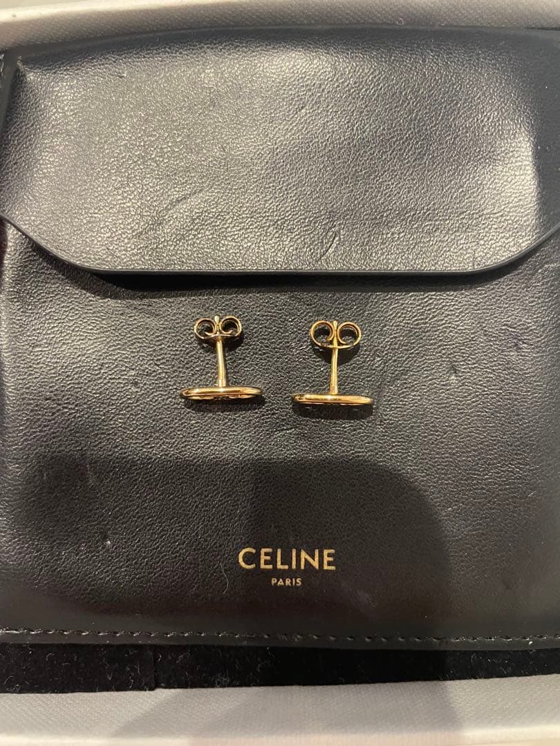 CELINE セリーヌ トリオンフ ピアス
